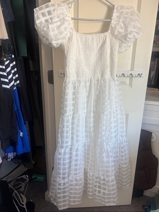 PrettyGarden Dresses & Skirts - White Puff-Sleeve Maxi Dress